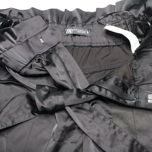 Zara Women's Black High Waisted Paper Bag Shorts with Belt, size Extra Small - Picture 4 of 11